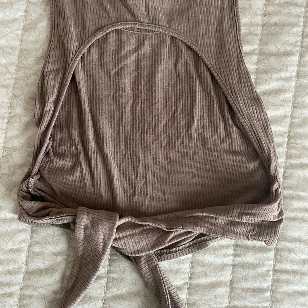 Brown Ribbed Women's Top - Picture 3 of 4